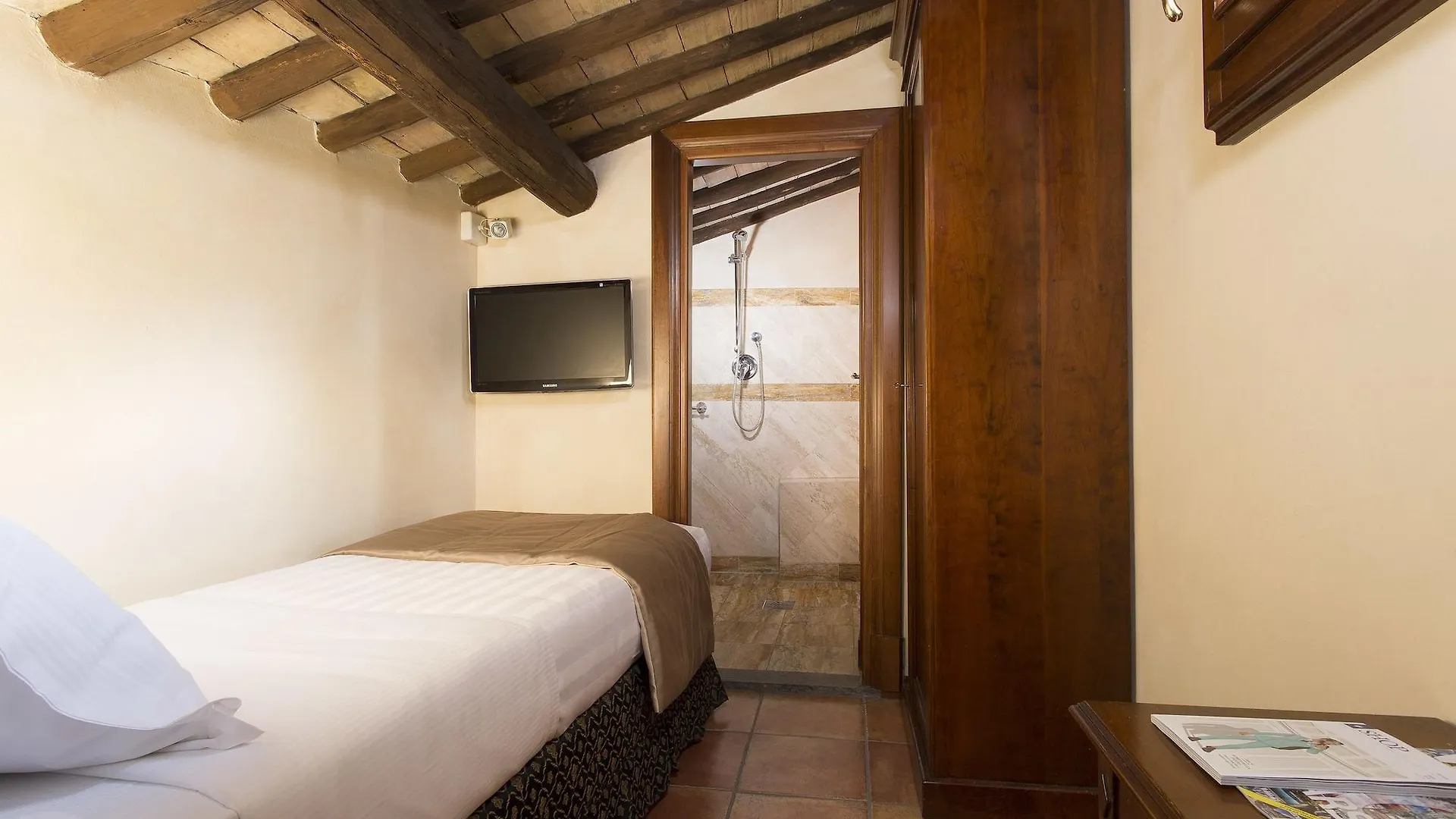 Hotel Teatro Pace Rome 3*,  Italy