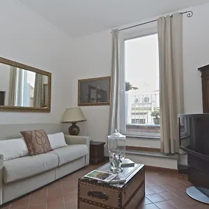 Appartement Spanish Steps Corner, Rome