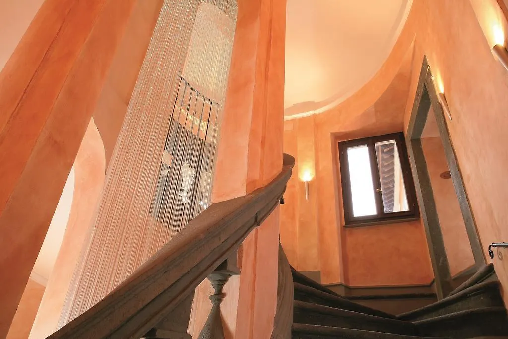 Hotel Teatro Pace Roma Italia