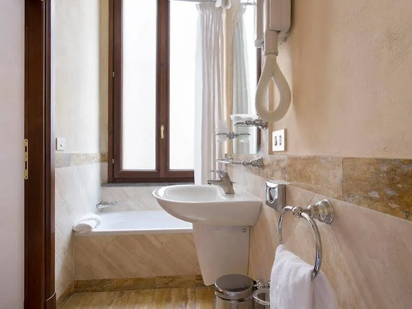 Hotel Teatro Pace Roma