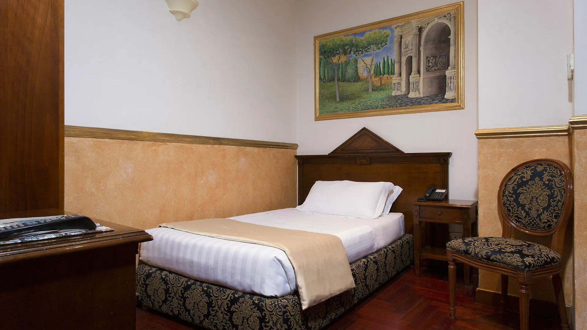 Hotel Teatro Pace Rome