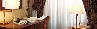 Hotel Teatro Pace Rome